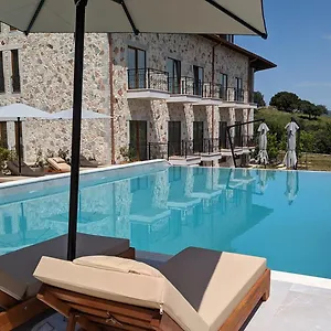 Gle-alb Agrotourism 4*, Tepelene Albanië